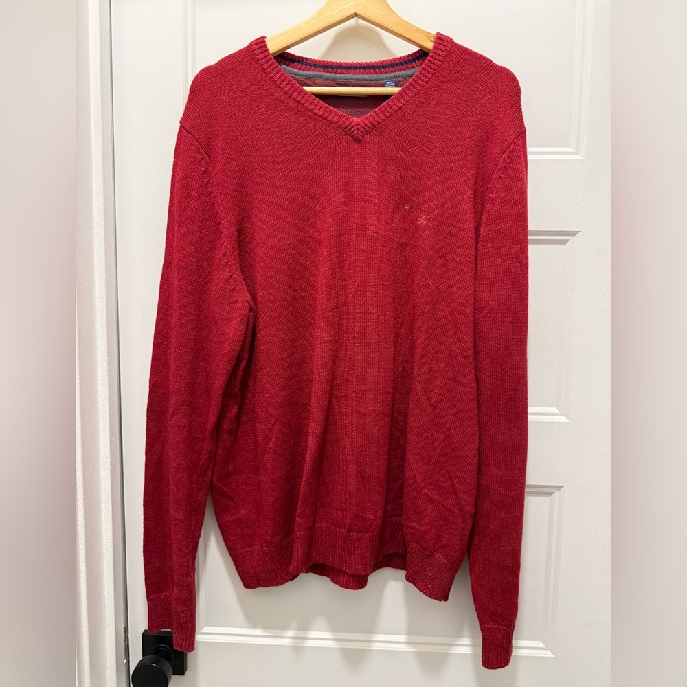 IZOD Red V-Neck Sweater Men’s Large Cotton Blend Classic Preppy